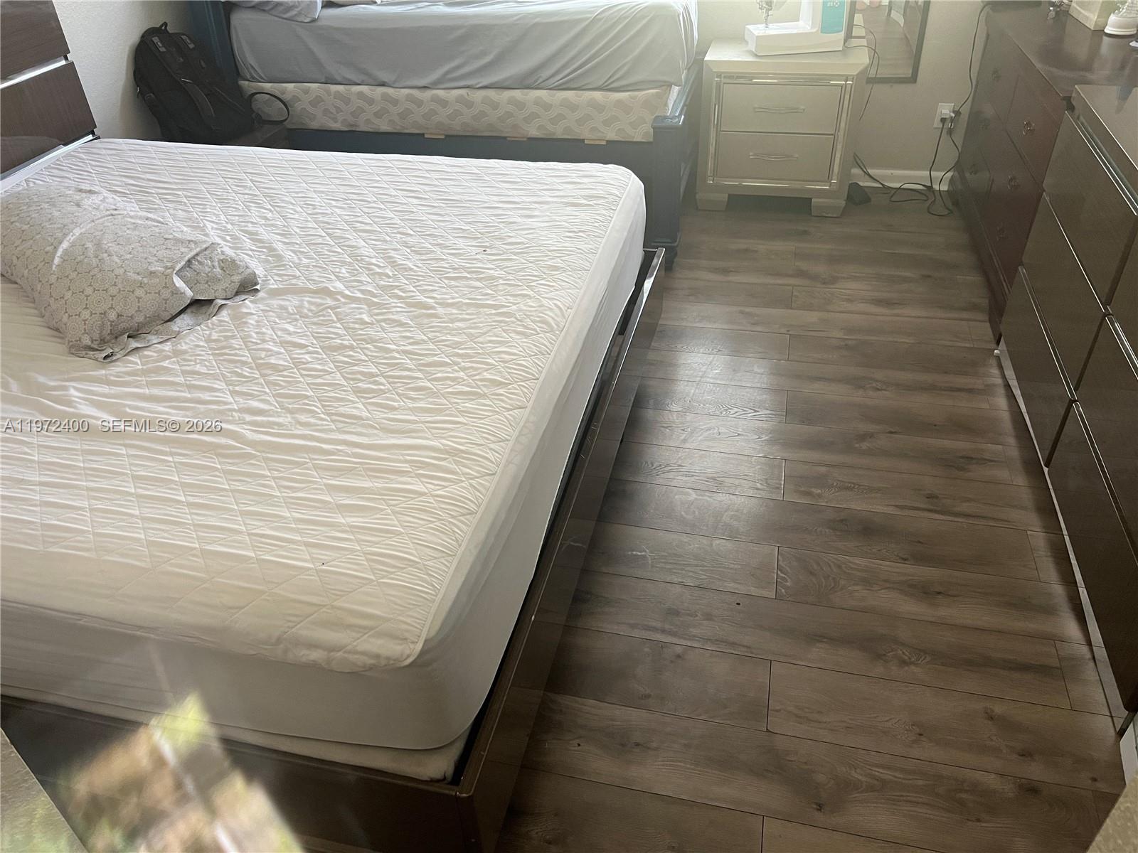 MOWRY VILLAS - Residential