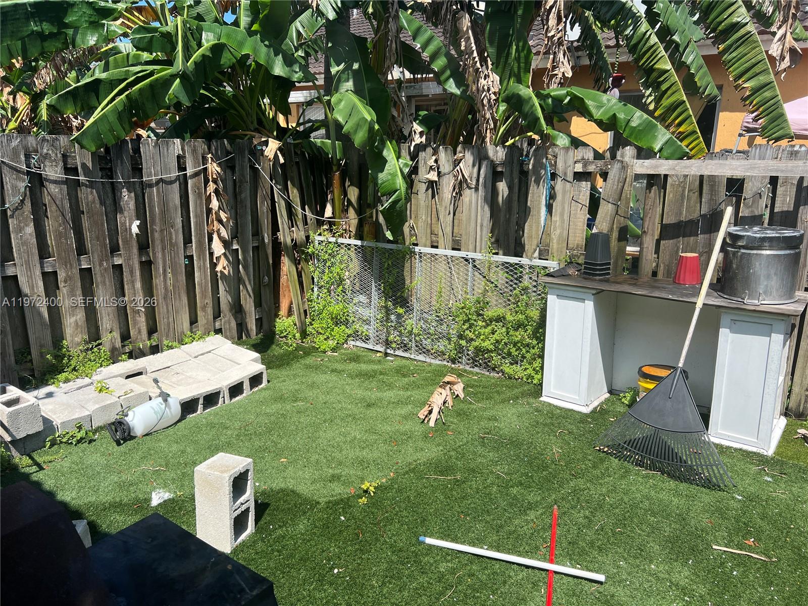 MOWRY VILLAS - Residential