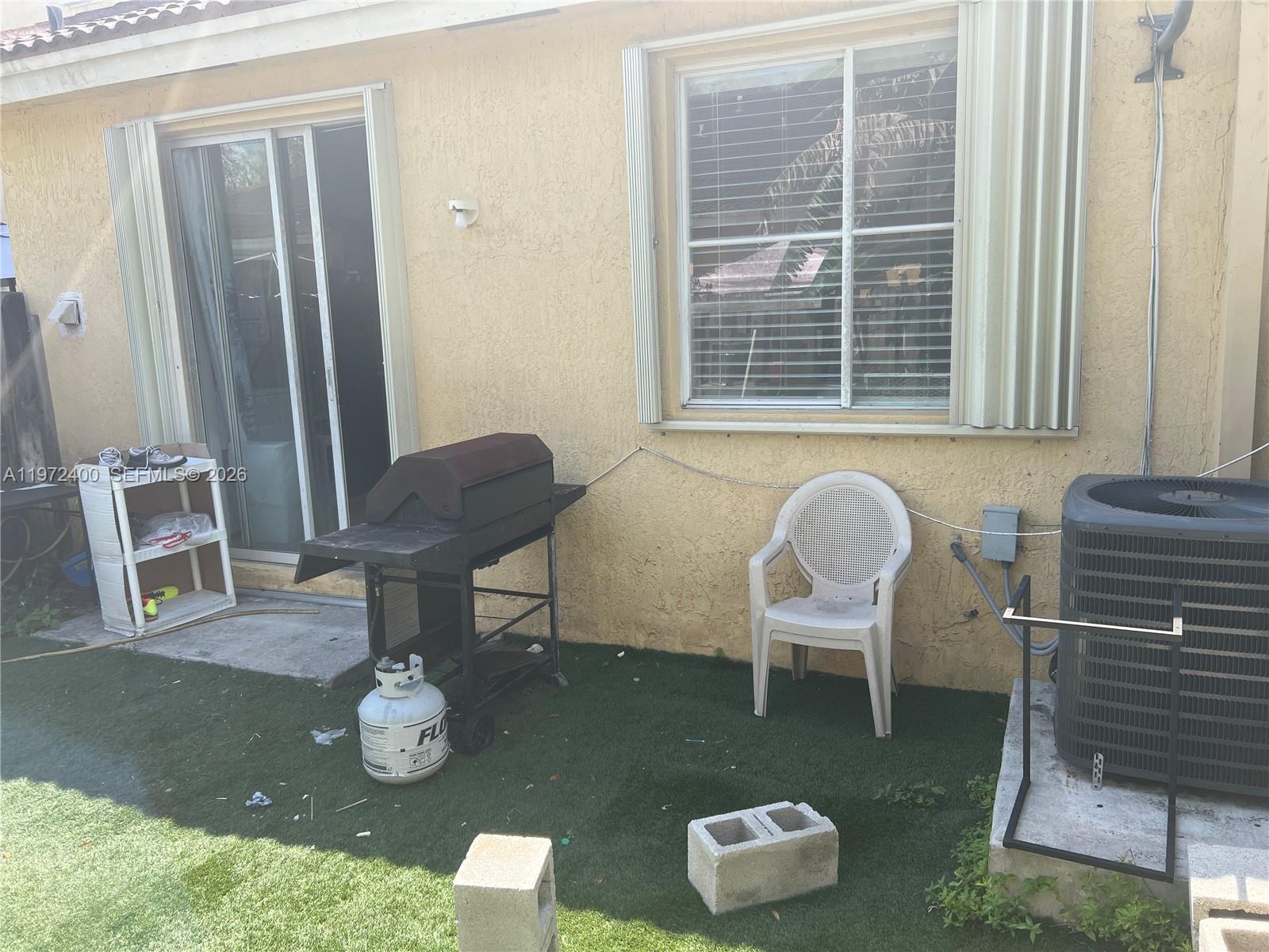 MOWRY VILLAS - Residential