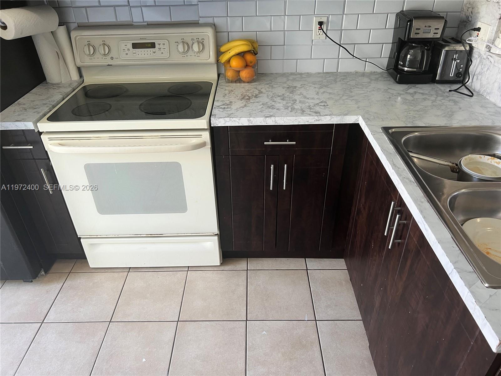 MOWRY VILLAS - Residential