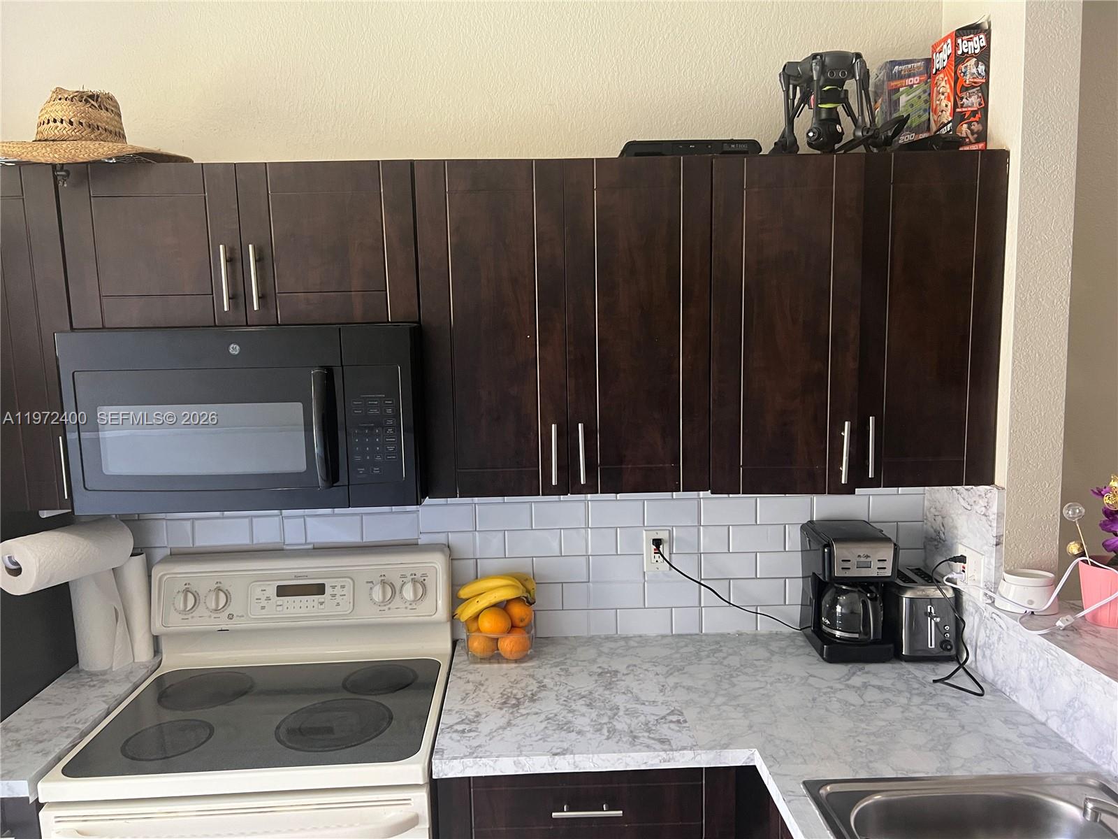 MOWRY VILLAS - Residential