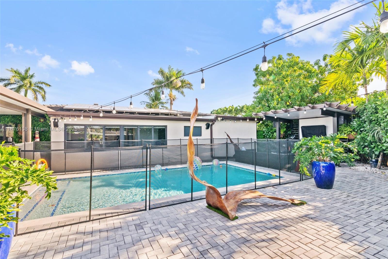 830 SW 93rd Ave 0