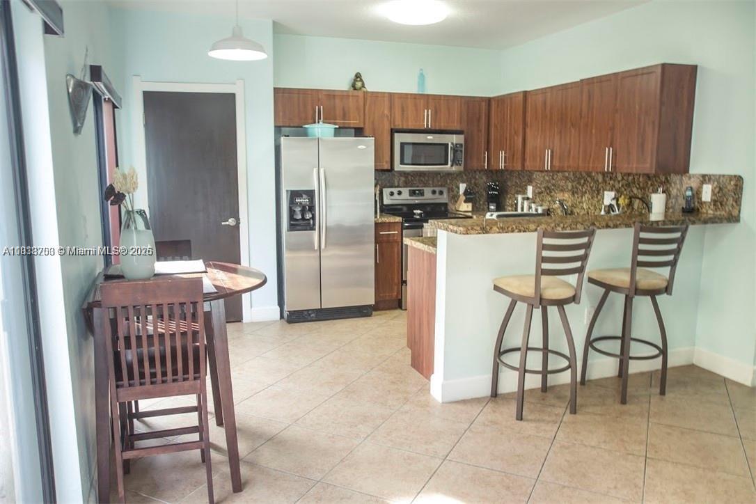 KASALTA VILLAS CONDO - Residential Lease