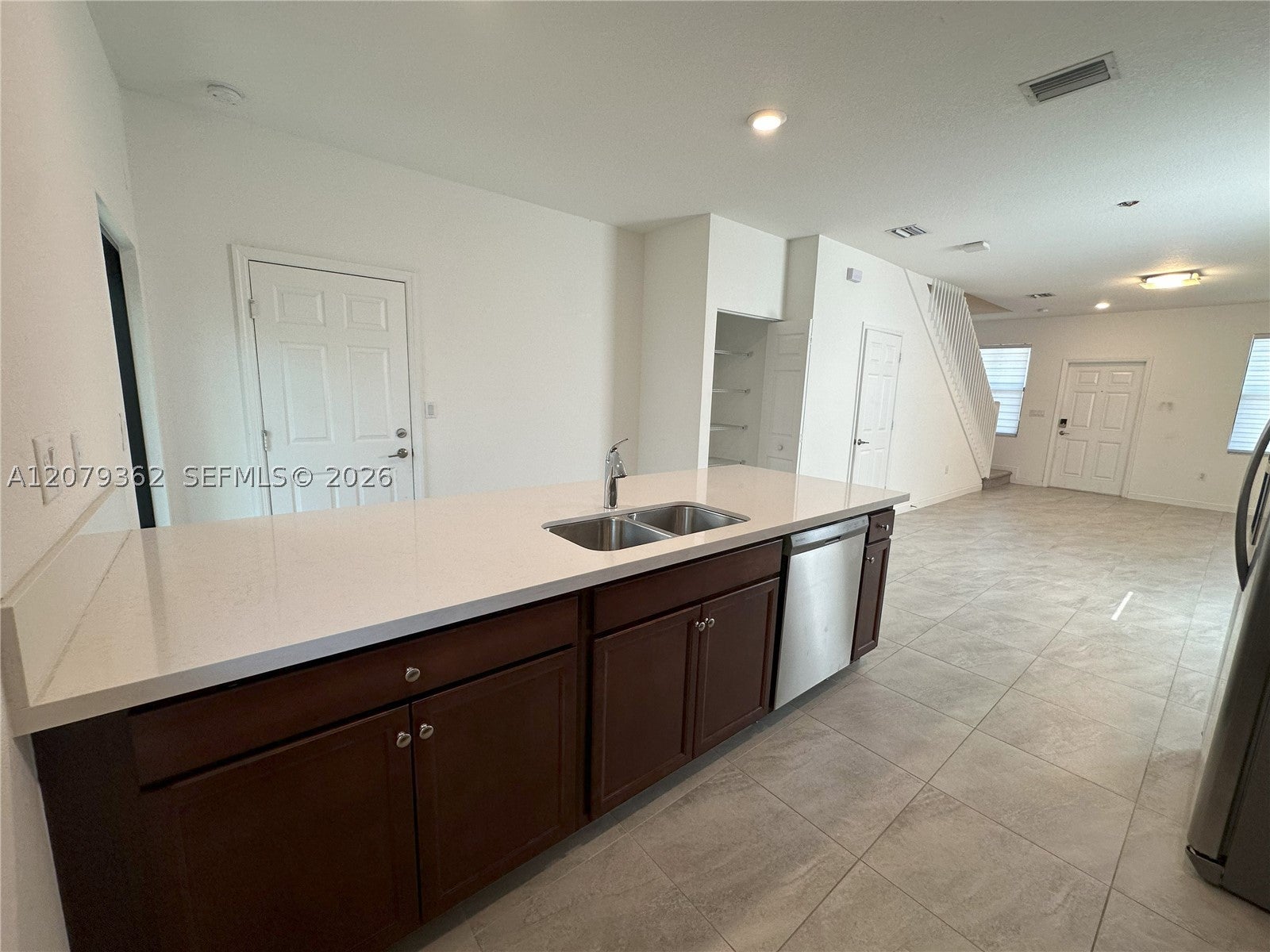 1602 SW 28th Ct