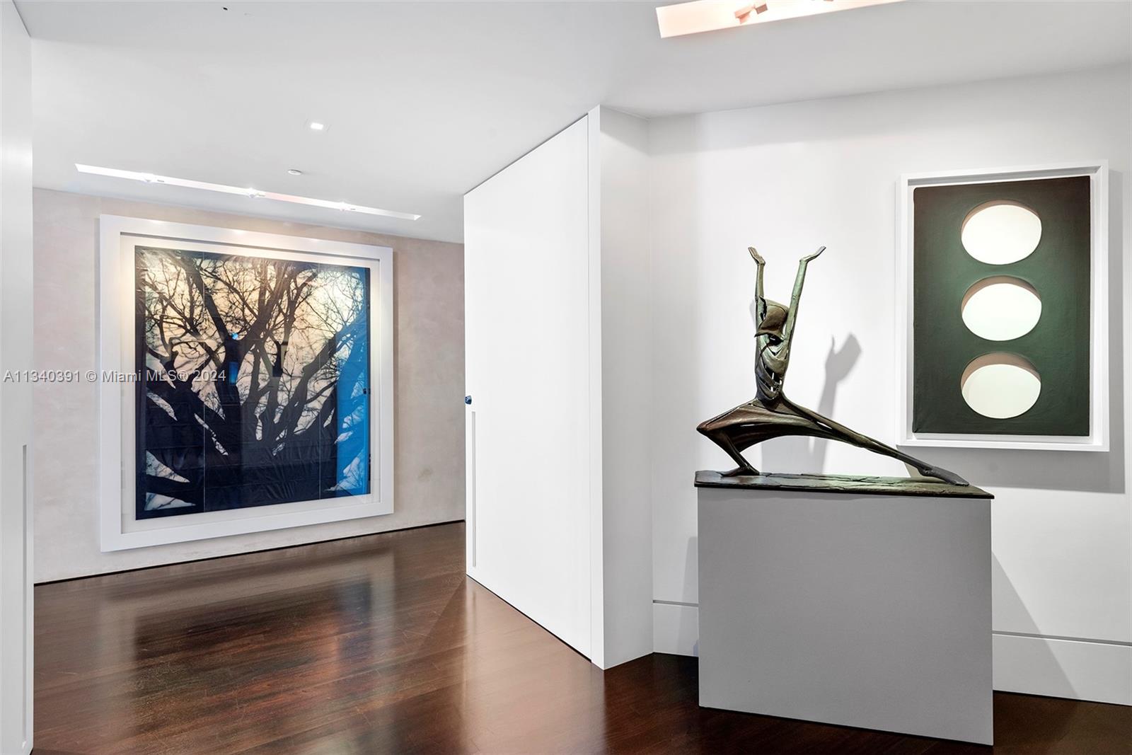 THE RESIDENCES AT THE BAT - Residential