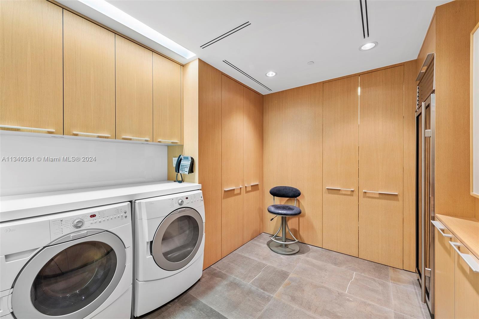 THE RESIDENCES AT THE BAT - Residential