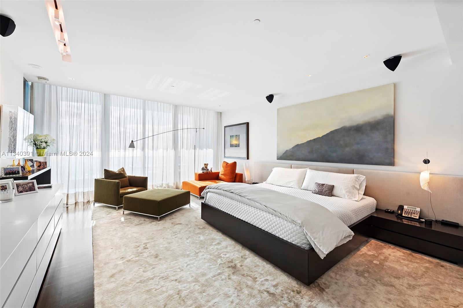 THE RESIDENCES AT THE BAT - Residential