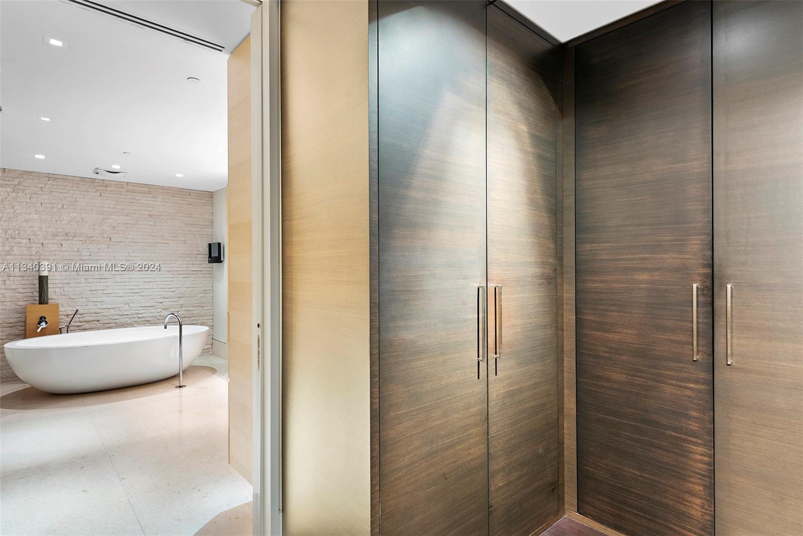 THE RESIDENCES AT THE BAT - Residential