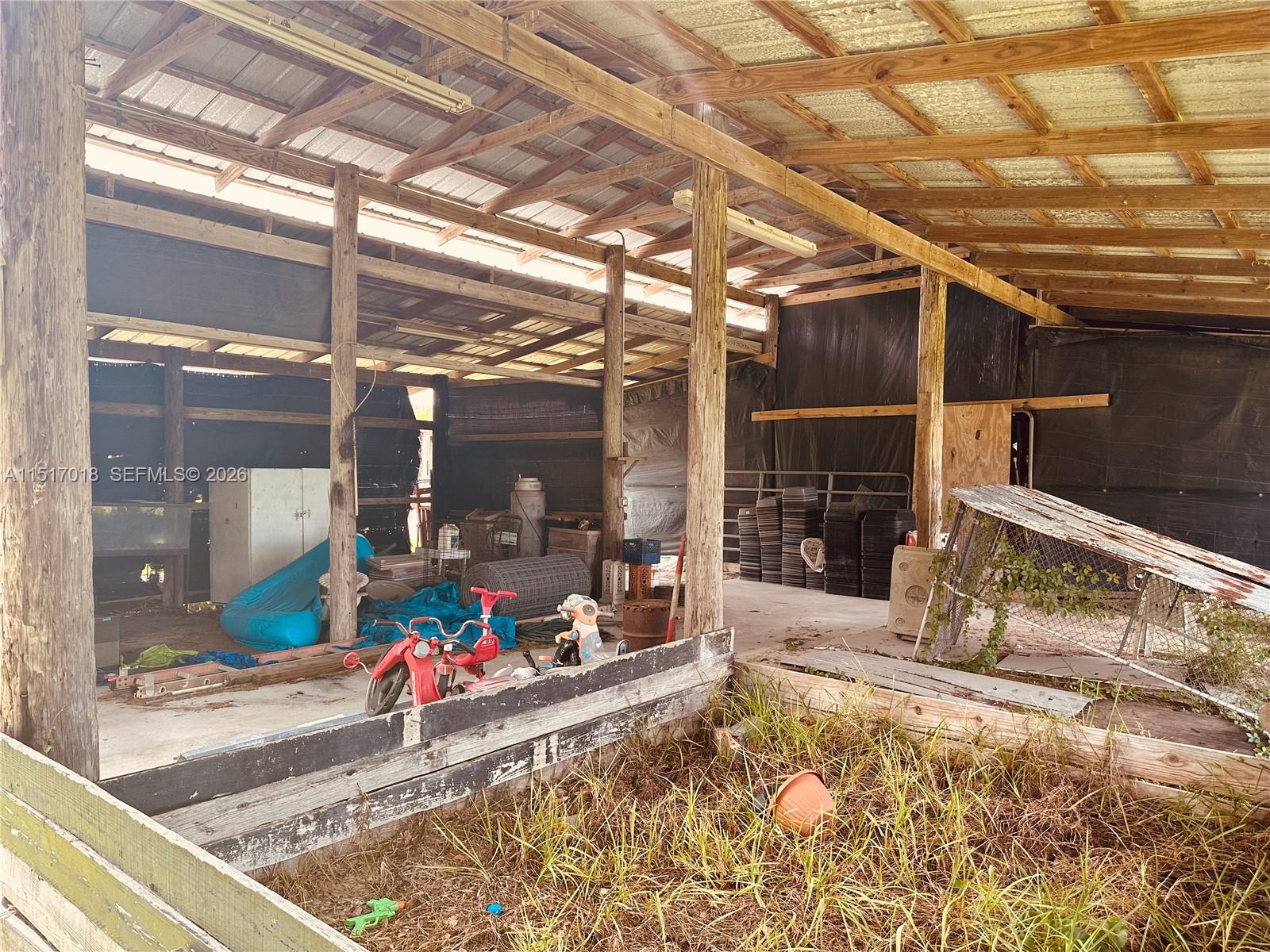 CHAMBERS LAND CO SUB SE1/ - Residential