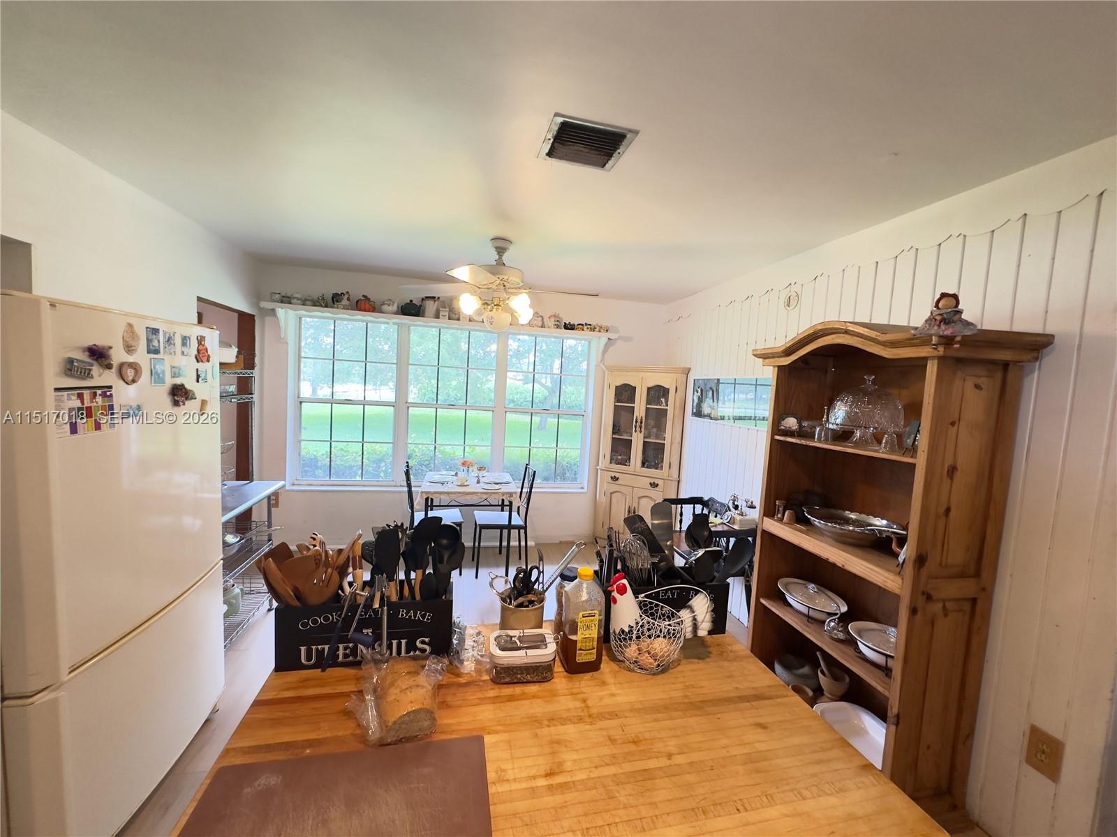 CHAMBERS LAND CO SUB SE1/ - Residential