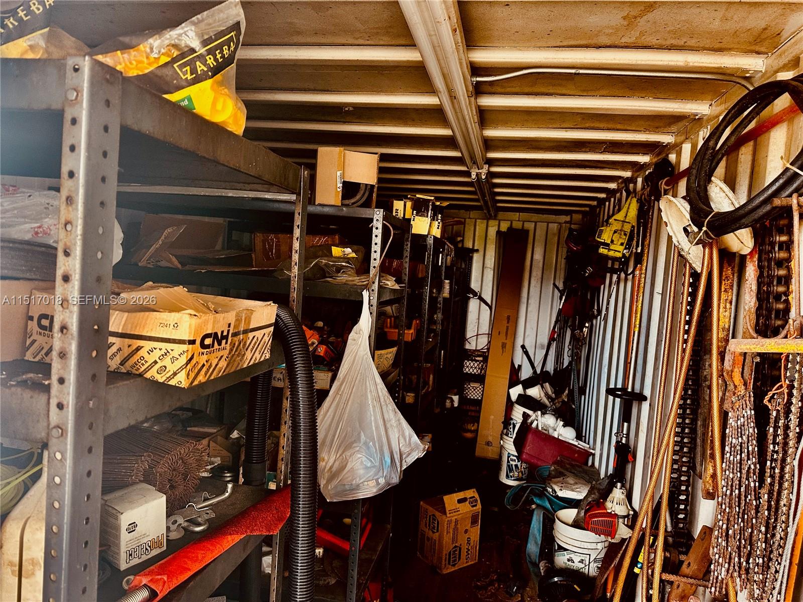 CHAMBERS LAND CO SUB SE1/ - Residential