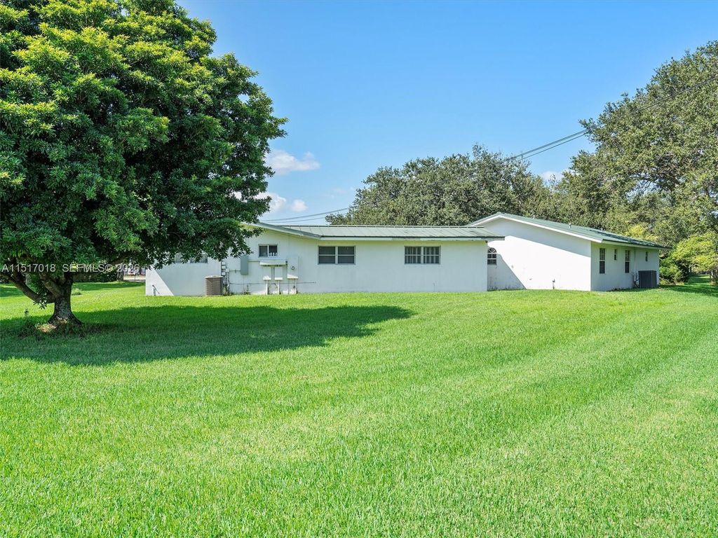 Photo of 5901 SW 160th Ave, Southwest Ranches, FL 33331 (MLS # A11517018)