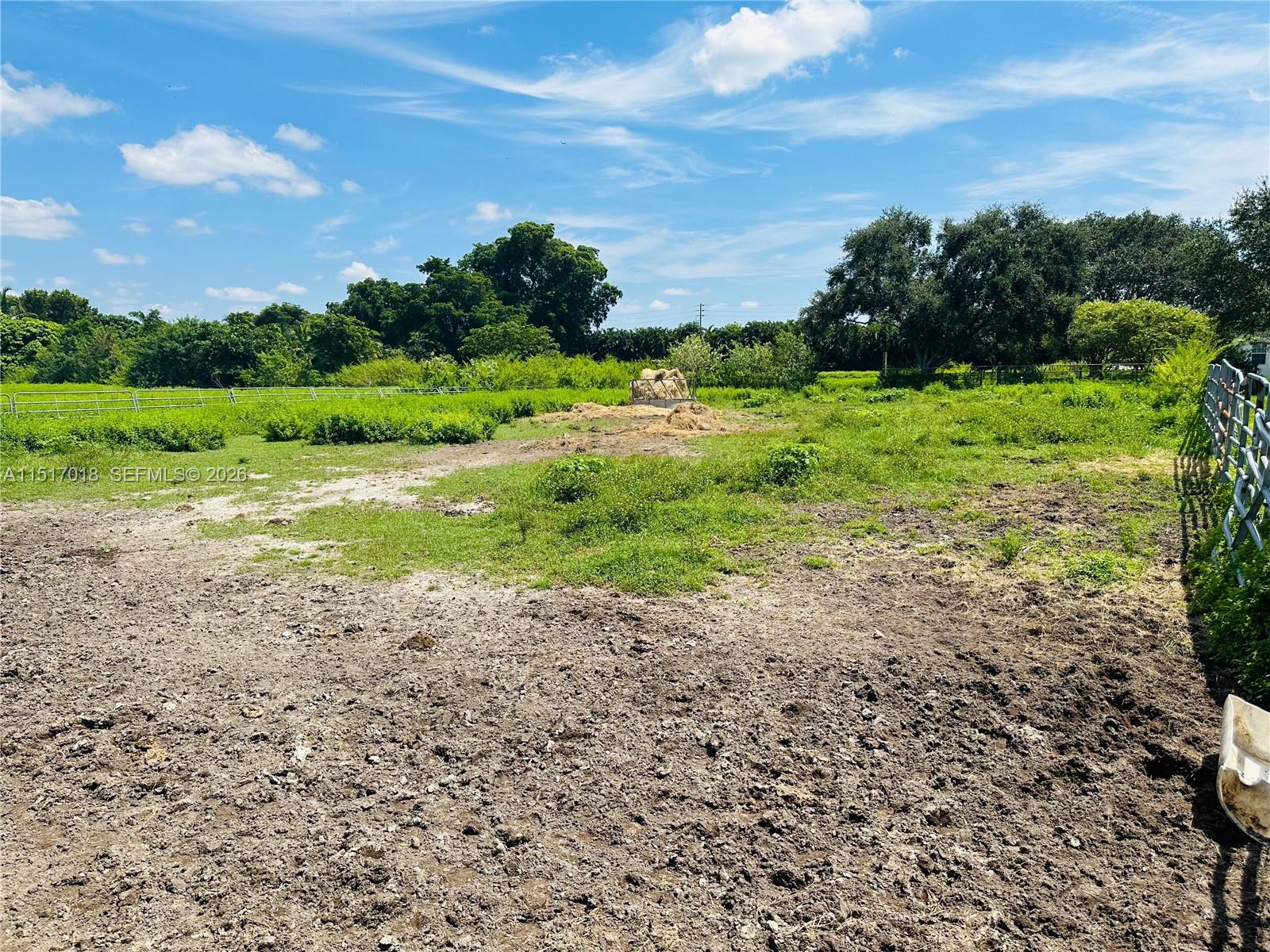 CHAMBERS LAND CO SUB SE1/ - Residential