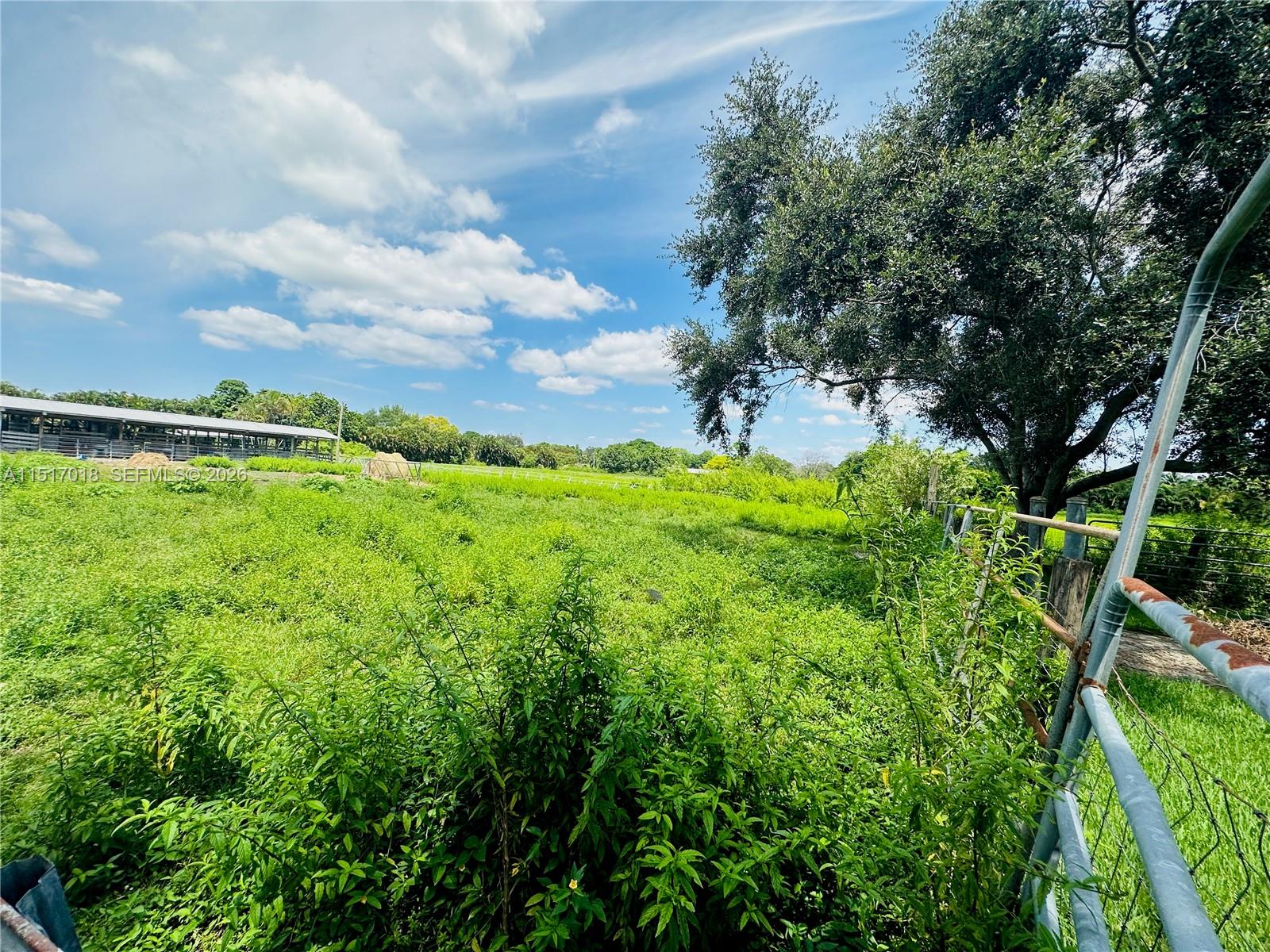 CHAMBERS LAND CO SUB SE1/ - Residential