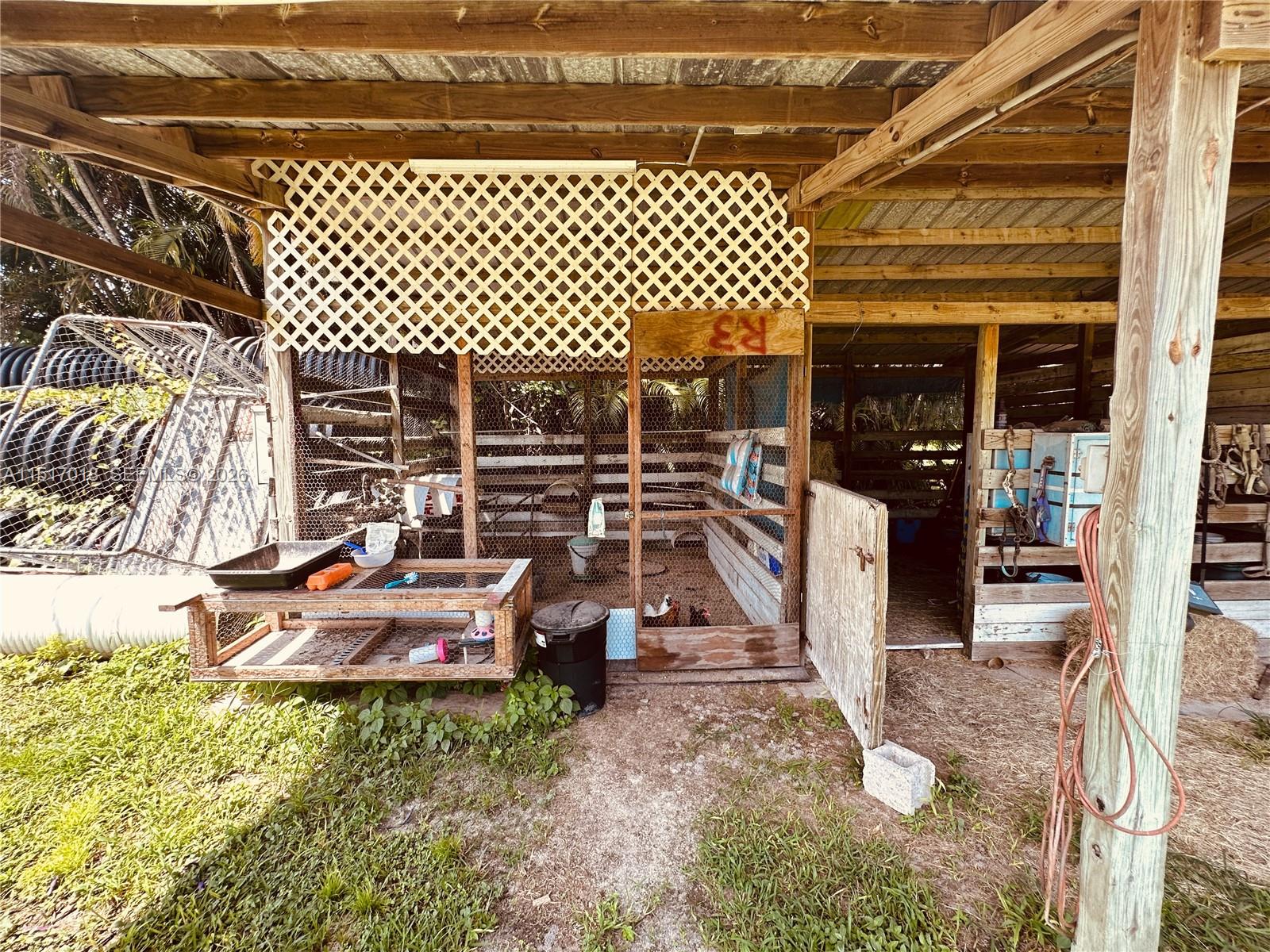 CHAMBERS LAND CO SUB SE1/ - Residential