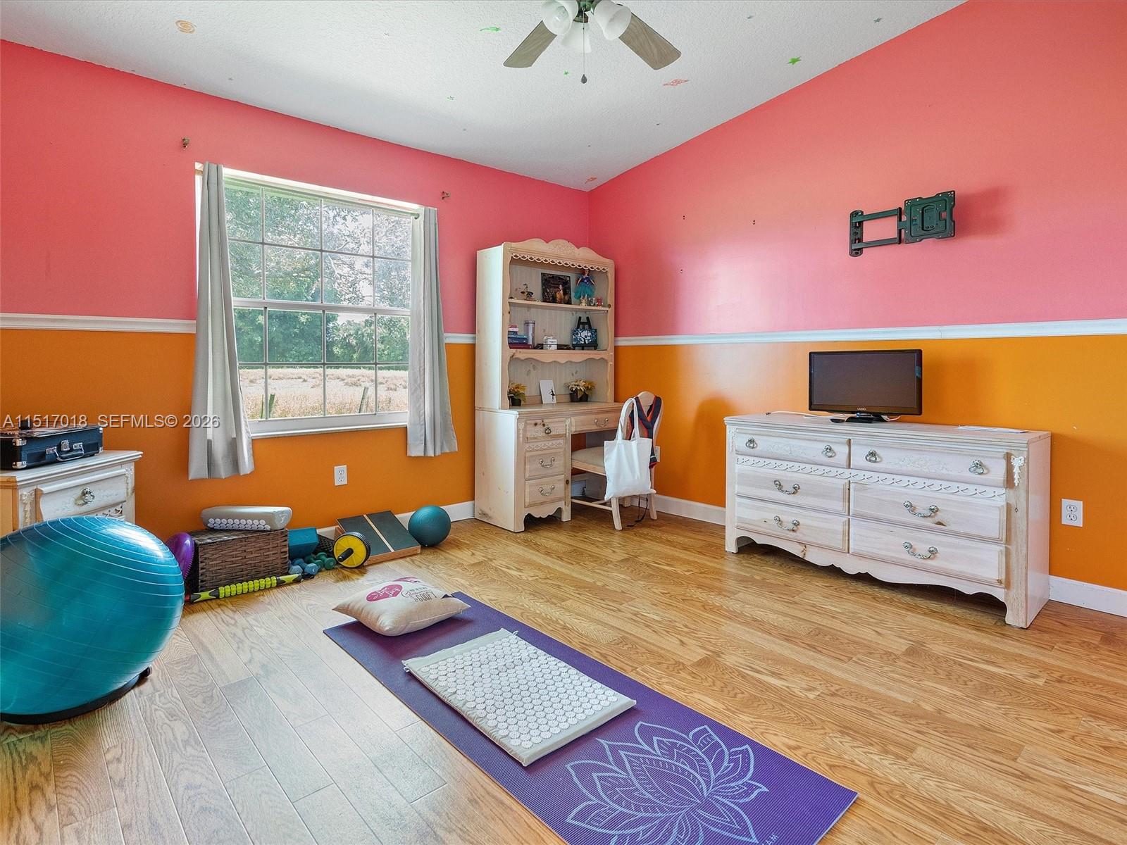 CHAMBERS LAND CO SUB SE1/ - Residential