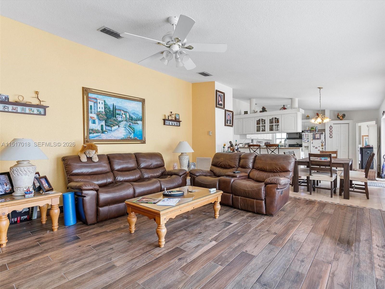 CHAMBERS LAND CO SUB SE1/ - Residential