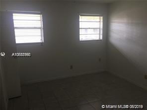 FLORAL PARK VILLAS 2 COND - Residential Lease