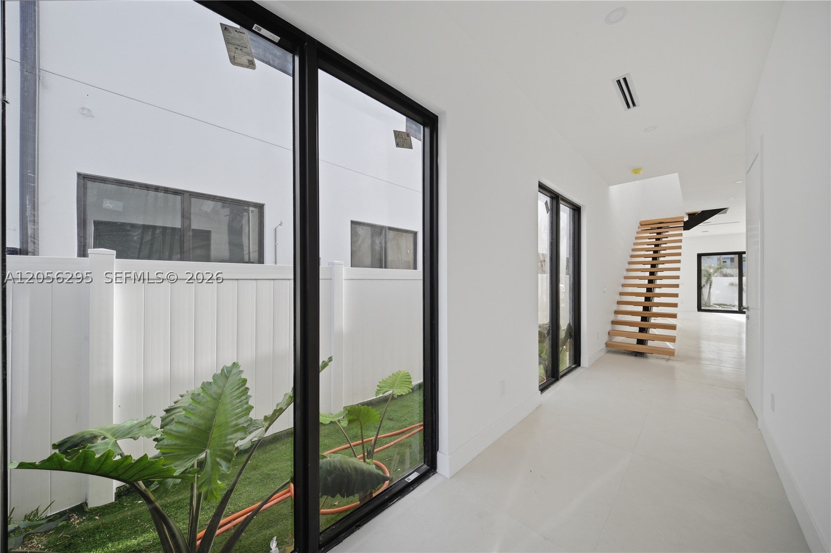17 SE 12th Avenue