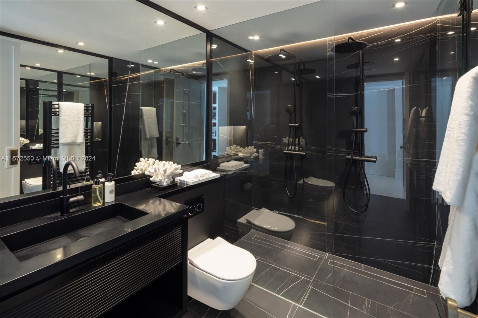 Cerquilla, Nueva Andalucia - Residential