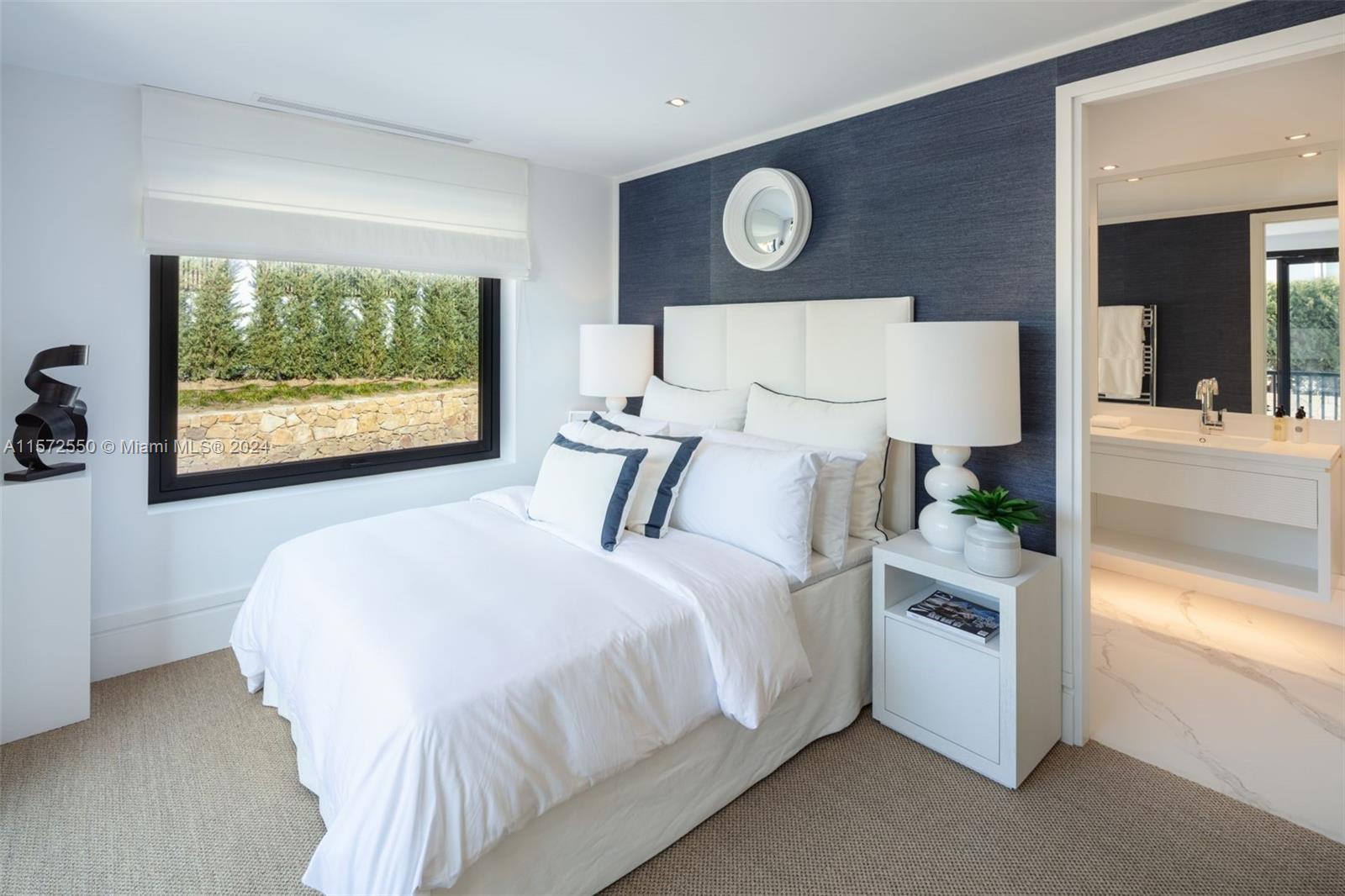 Cerquilla, Nueva Andalucia - Residential