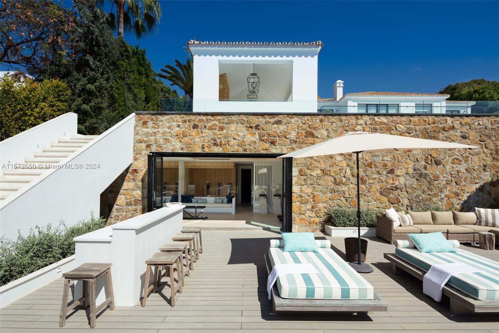 Cerquilla, Nueva Andalucia - Residential