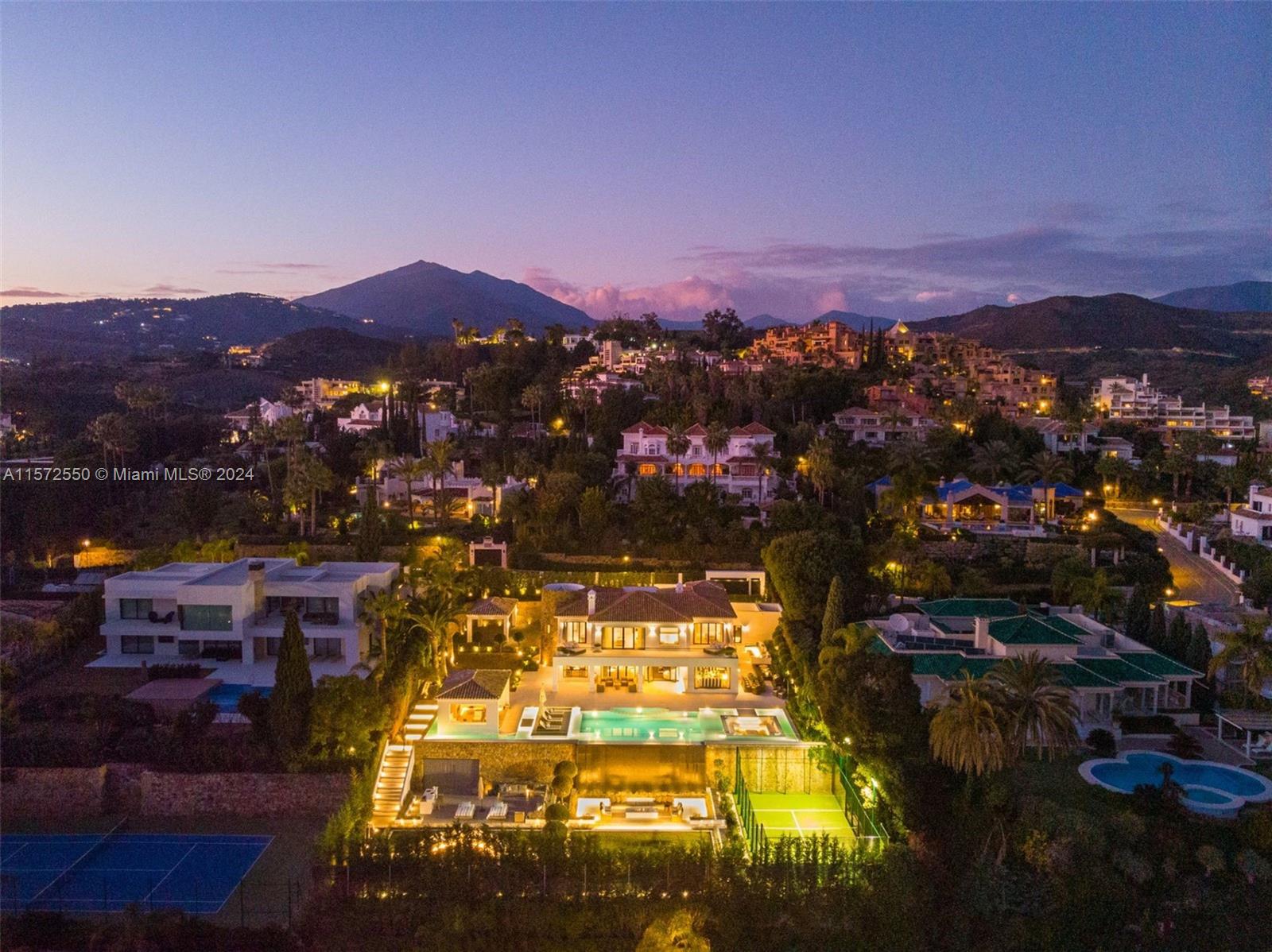 Cerquilla, Nueva Andalucia - Residential