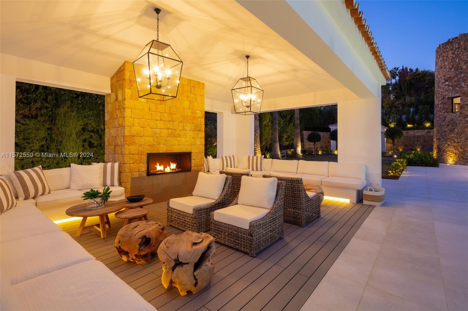 Cerquilla, Nueva Andalucia - Residential