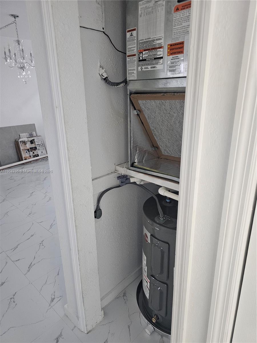 18TH HOLE AT INVERRARY CO - Residential