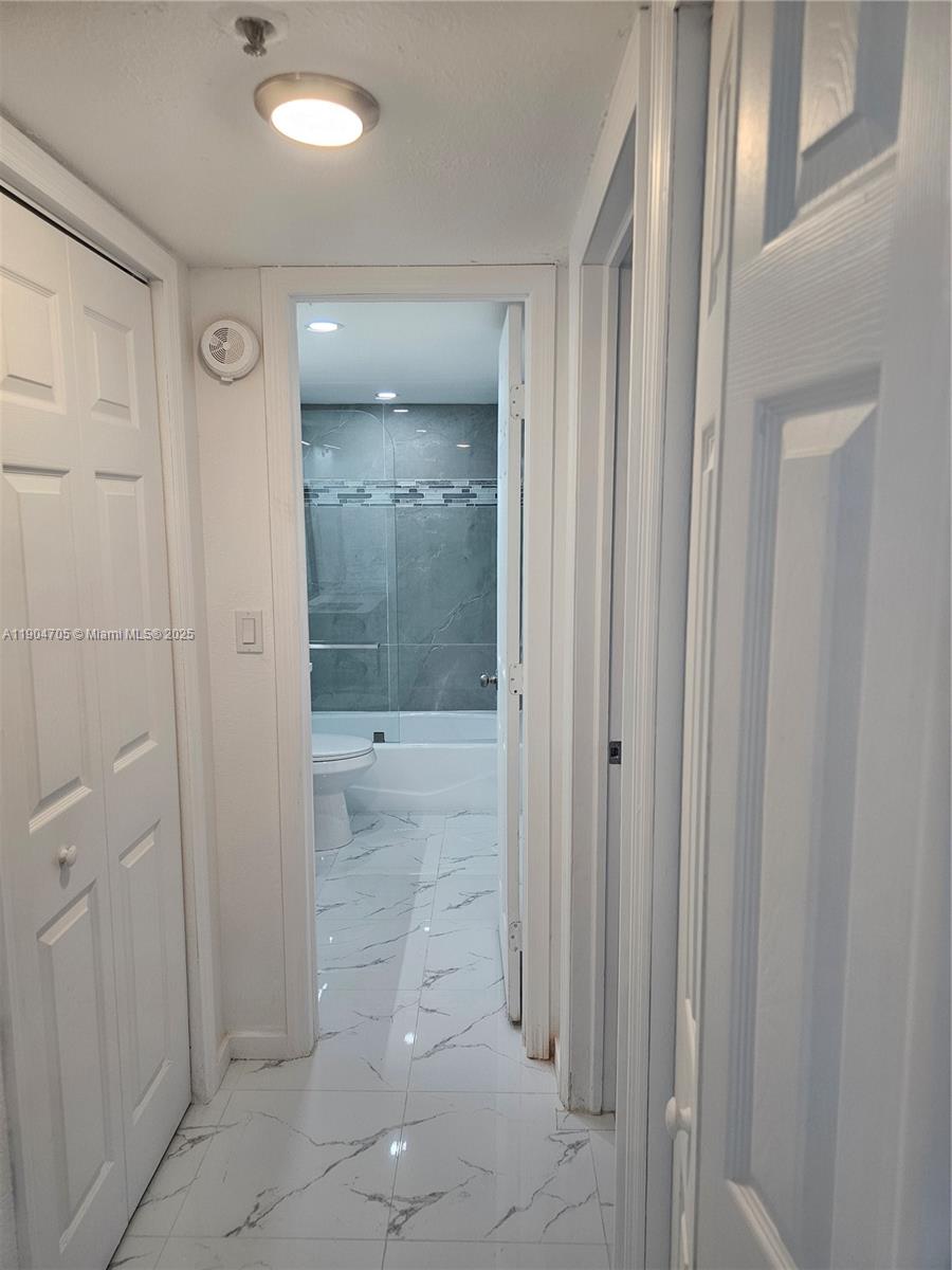 18TH HOLE AT INVERRARY CO - Residential