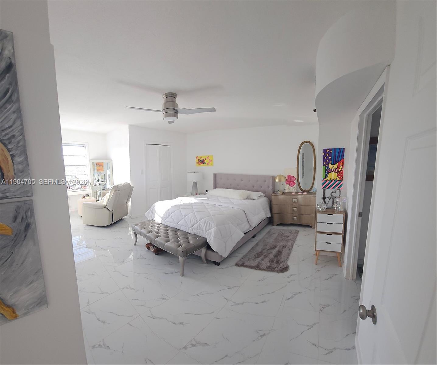 18TH HOLE AT INVERRARY CO - Residential