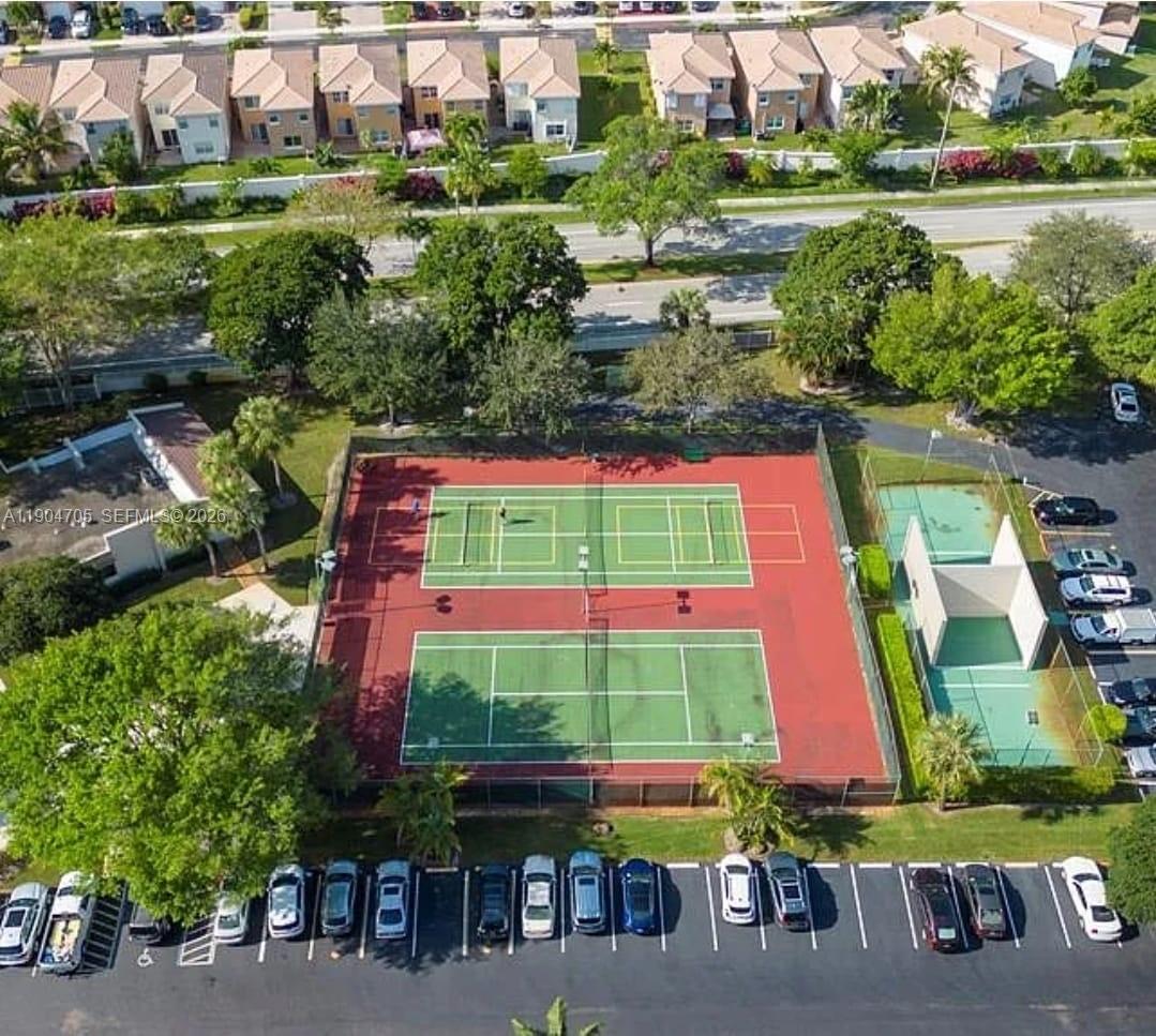 18TH HOLE AT INVERRARY CO - Residential