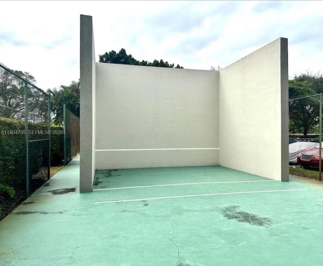 18TH HOLE AT INVERRARY CO - Residential