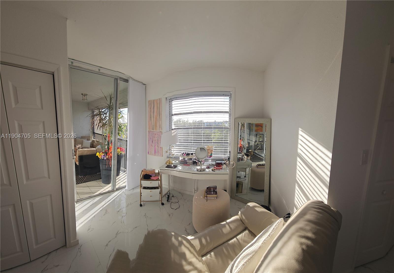 18TH HOLE AT INVERRARY CO - Residential