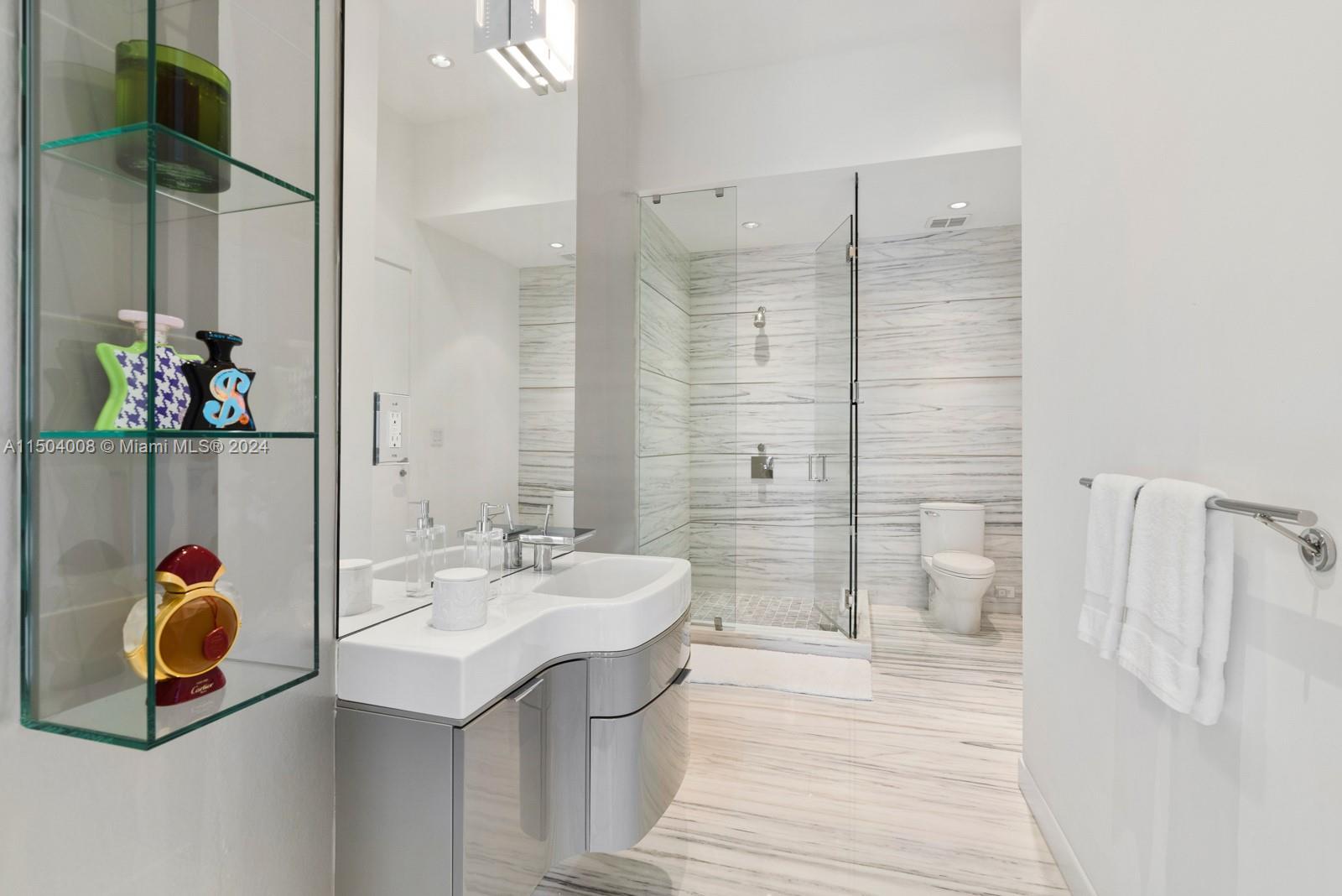 BISCAYNE POINT - Residential
