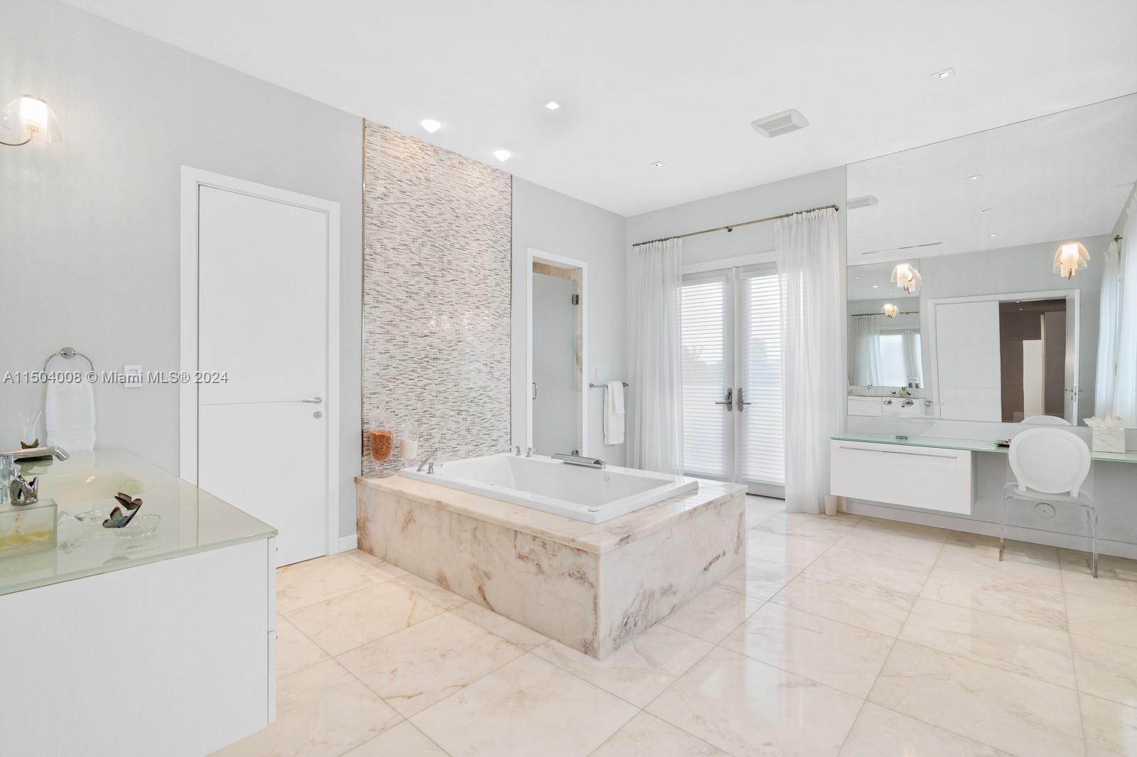 BISCAYNE POINT - Residential