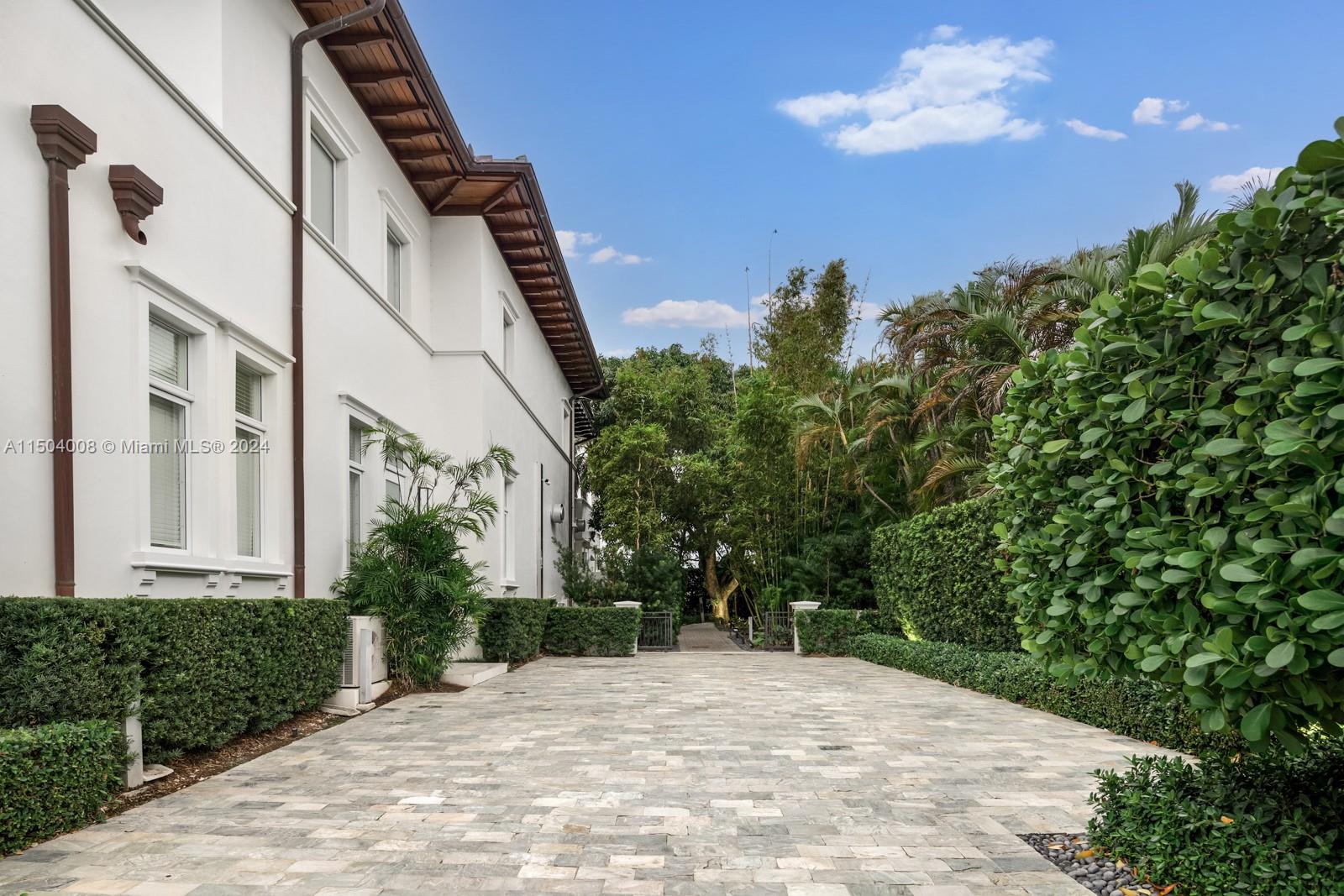 BISCAYNE POINT - Residential
