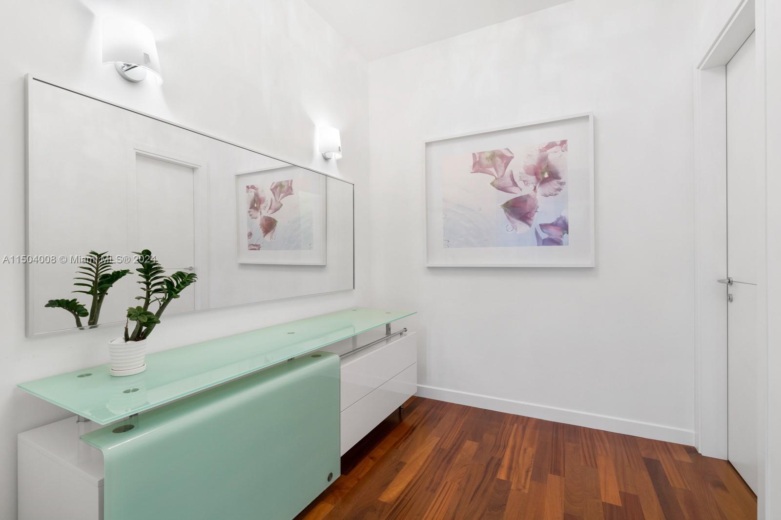 BISCAYNE POINT - Residential
