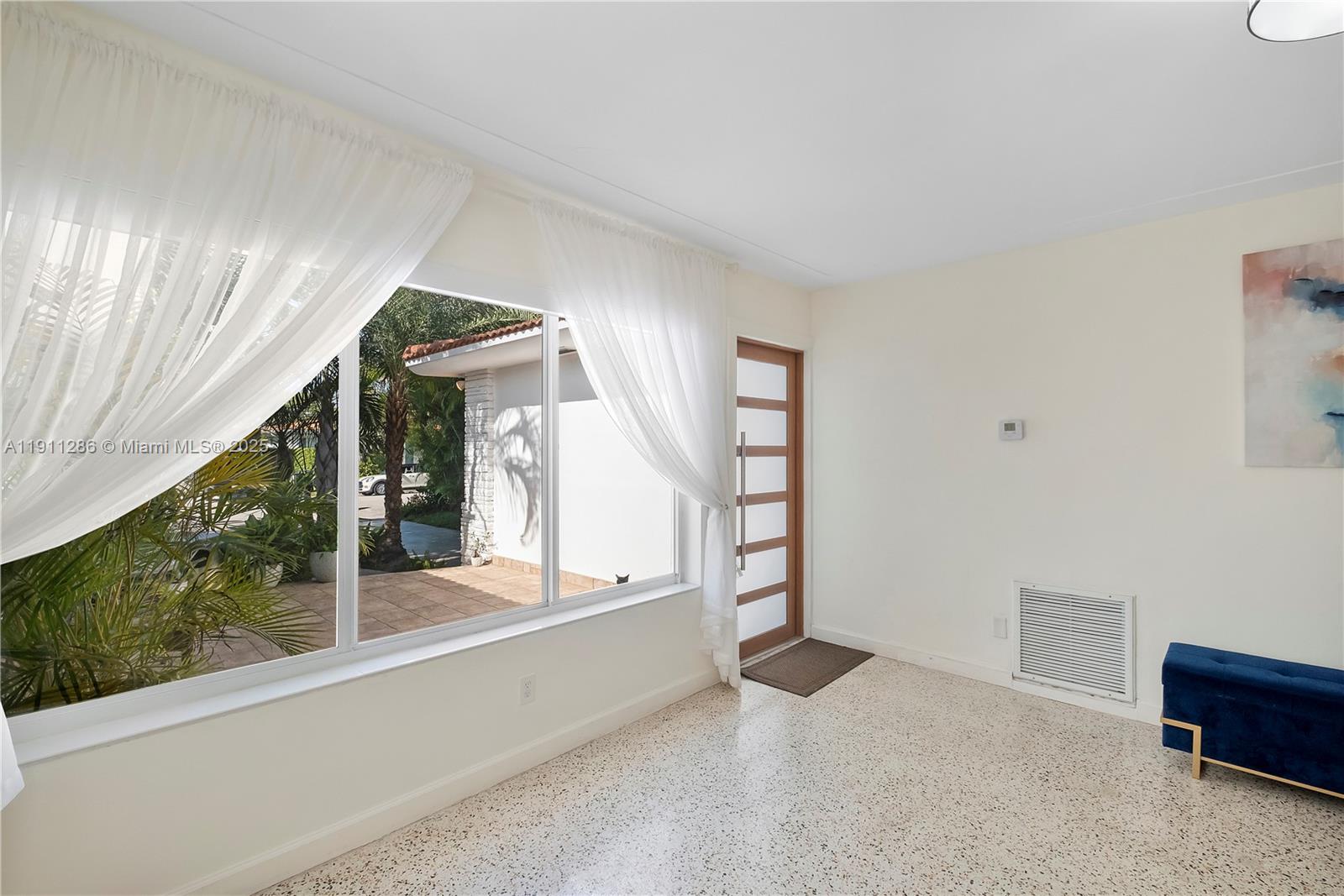 ALTOS DEL MAR NO 4 - Residential