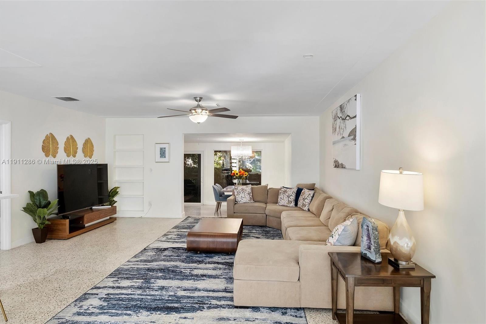 ALTOS DEL MAR NO 4 - Residential