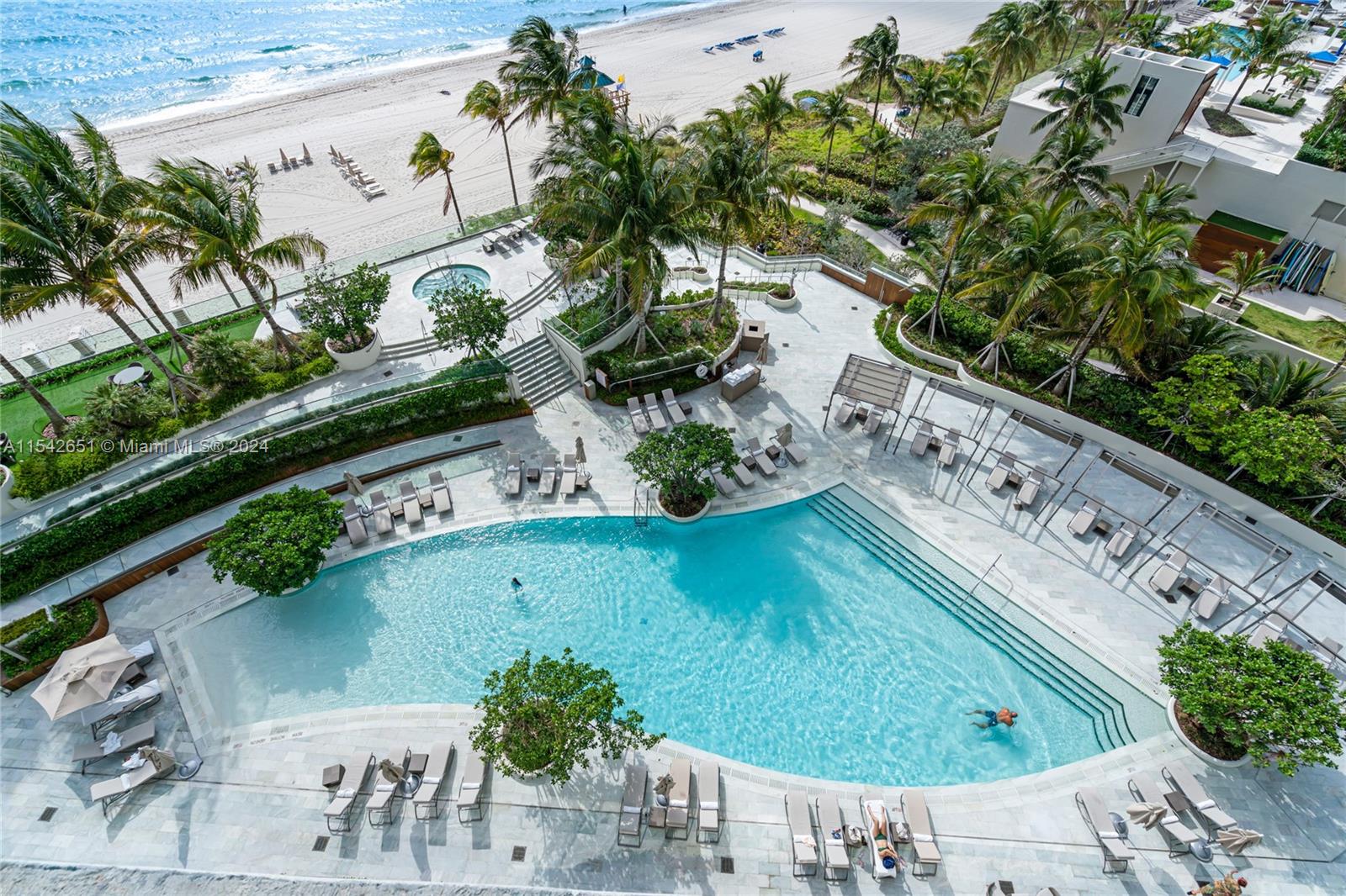 18975 COLLINS CONDO - Residential