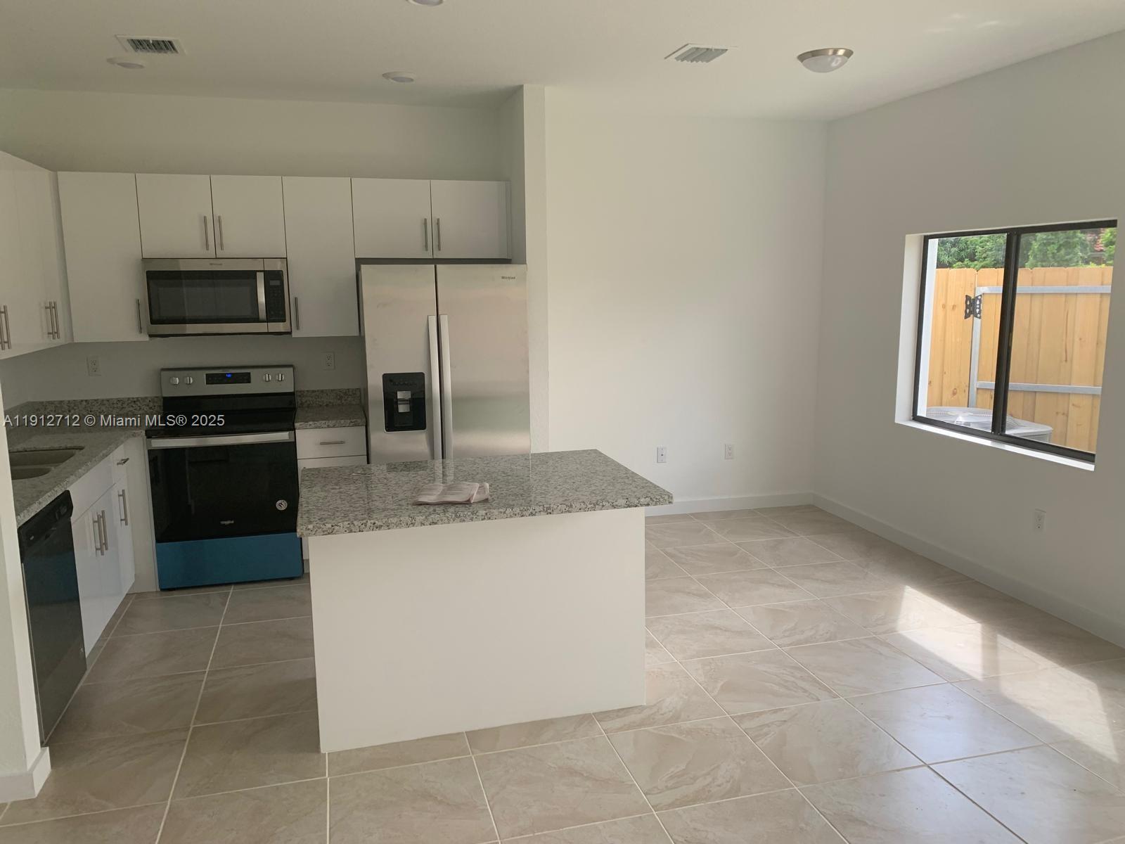 SOUTH KENDALL TOWNHOMES - Residential Lease