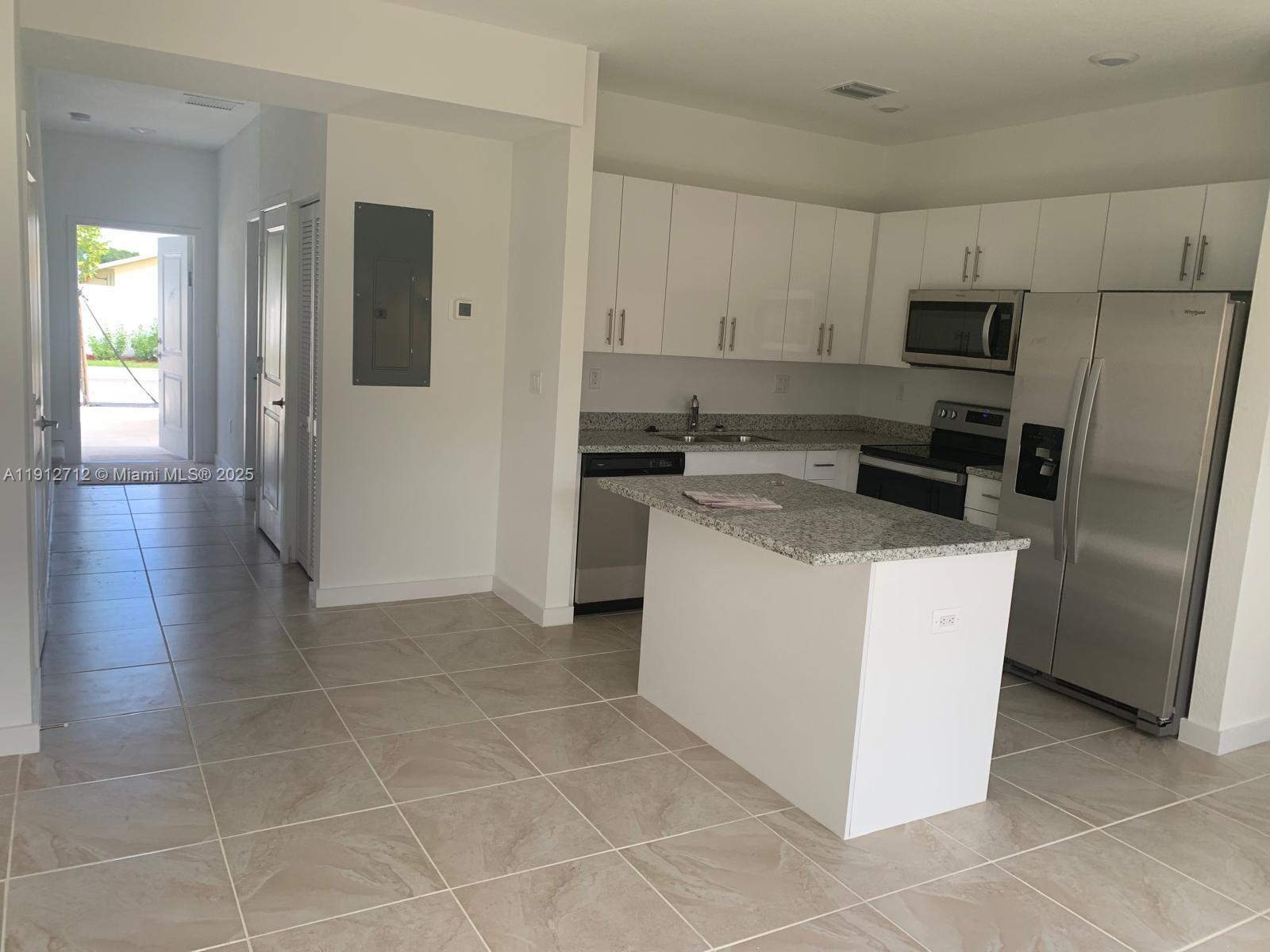 SOUTH KENDALL TOWNHOMES - Residential Lease