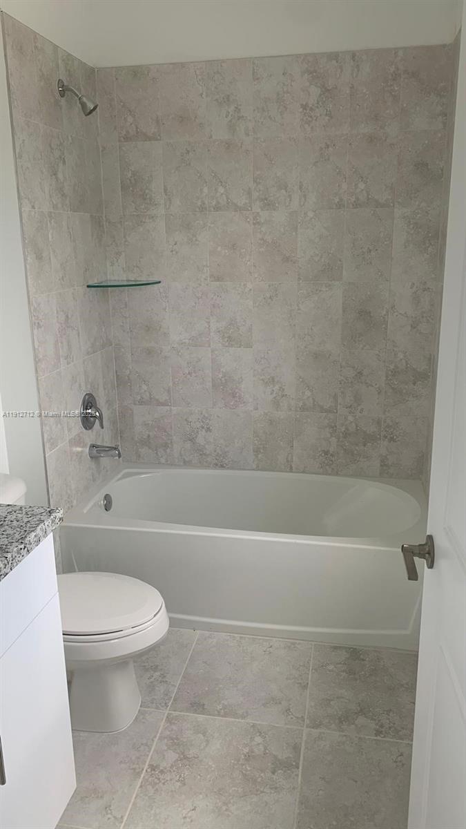 SOUTH KENDALL TOWNHOMES - Residential Lease