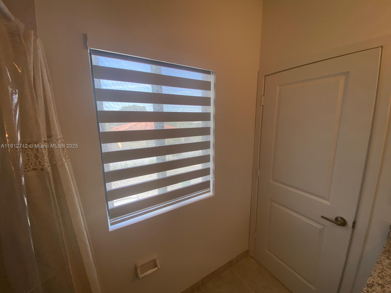 SOUTH KENDALL TOWNHOMES - Residential Lease