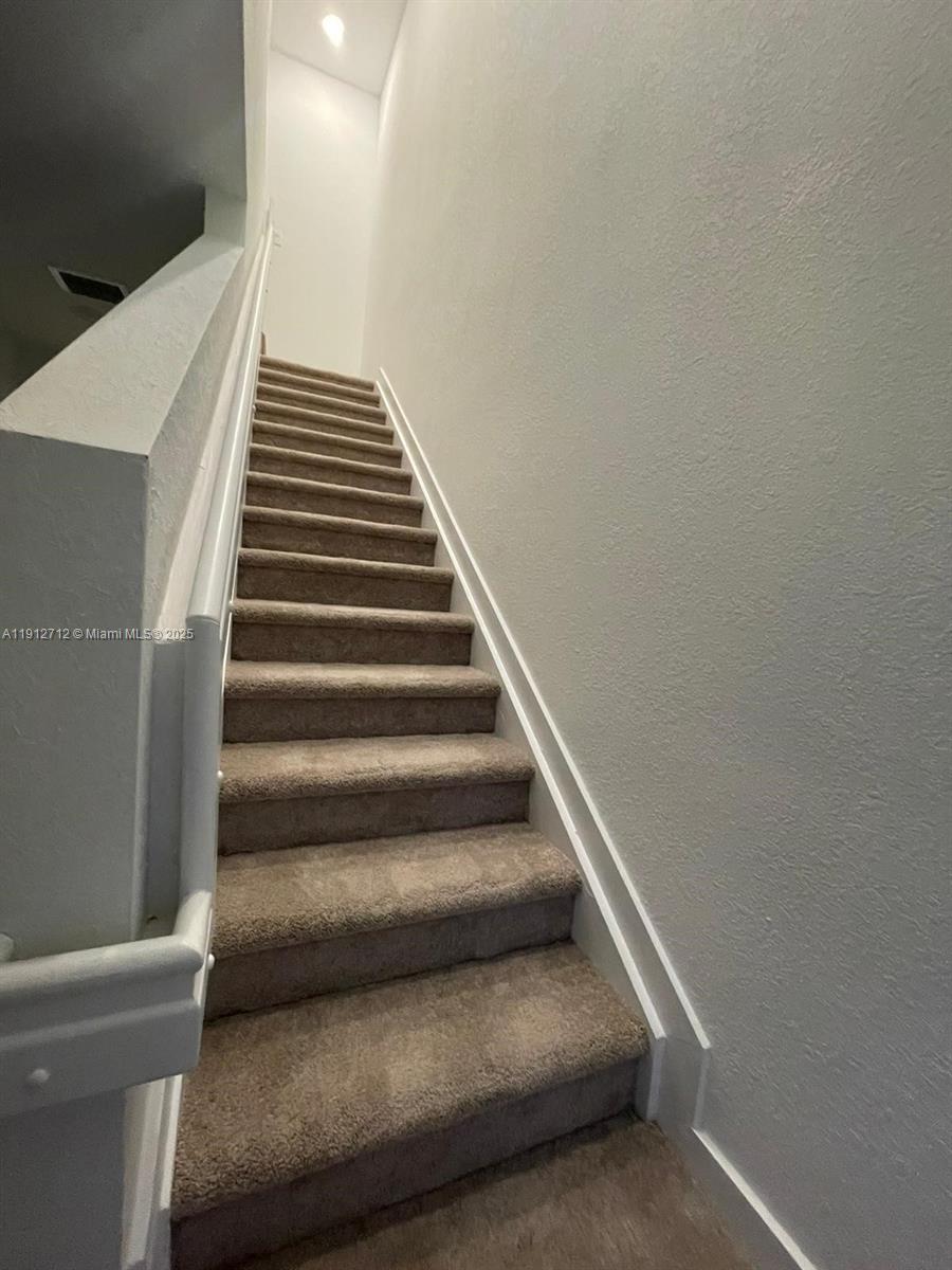 SOUTH KENDALL TOWNHOMES - Residential Lease