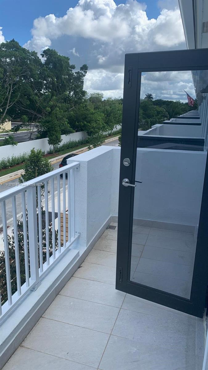 SOUTH KENDALL TOWNHOMES - Residential Lease