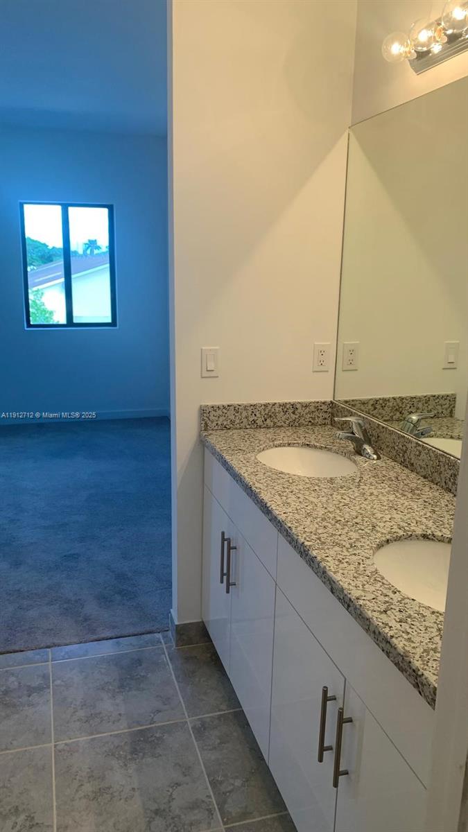 SOUTH KENDALL TOWNHOMES - Residential Lease