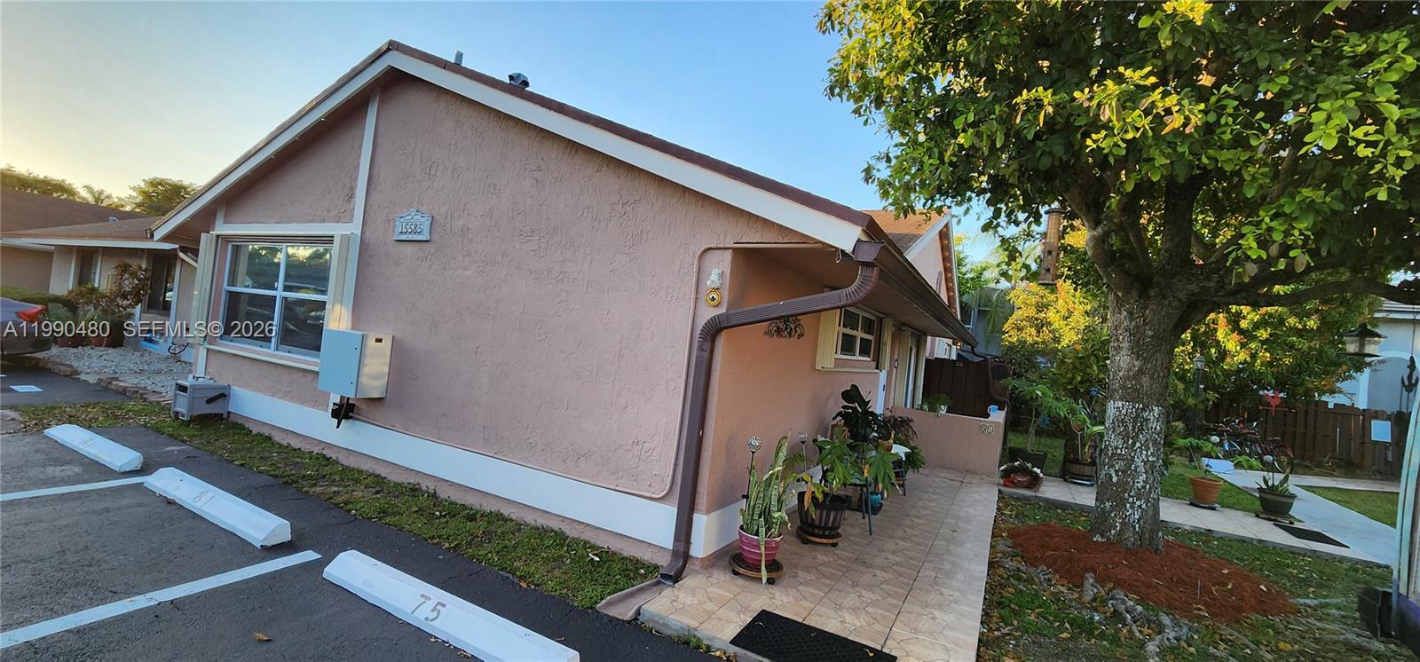 KENDALAIRE VILLAS CONDO - Residential