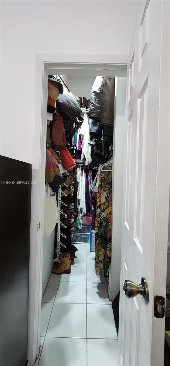 KENDALAIRE VILLAS CONDO - Residential